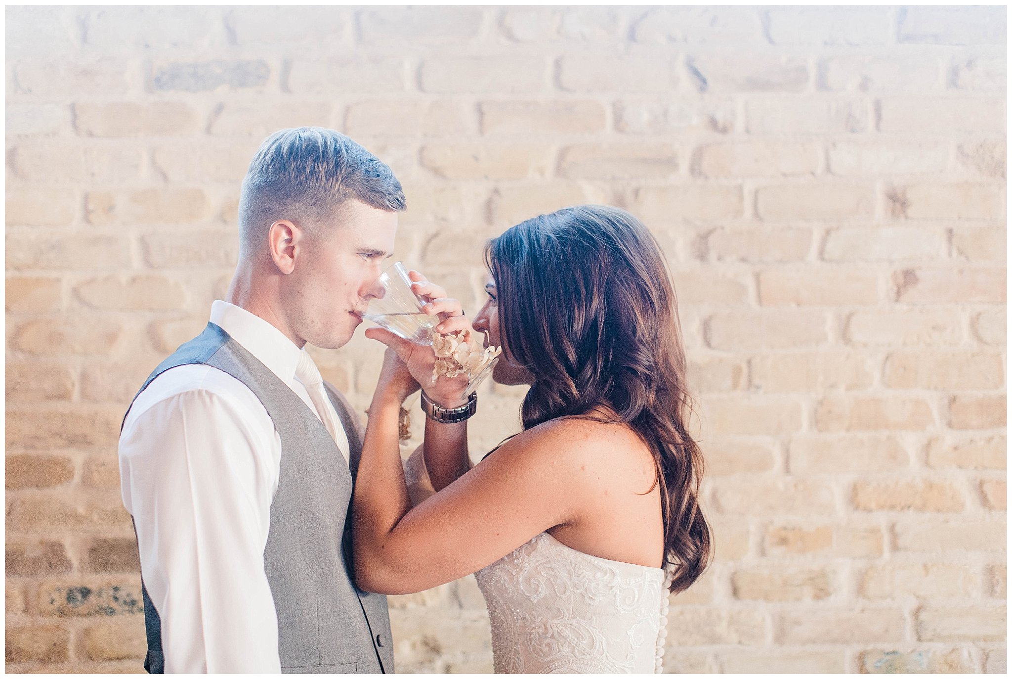 texas-wedding-photographer-the-venue-on-church-street-cureo-elegant-green-wedding_0018