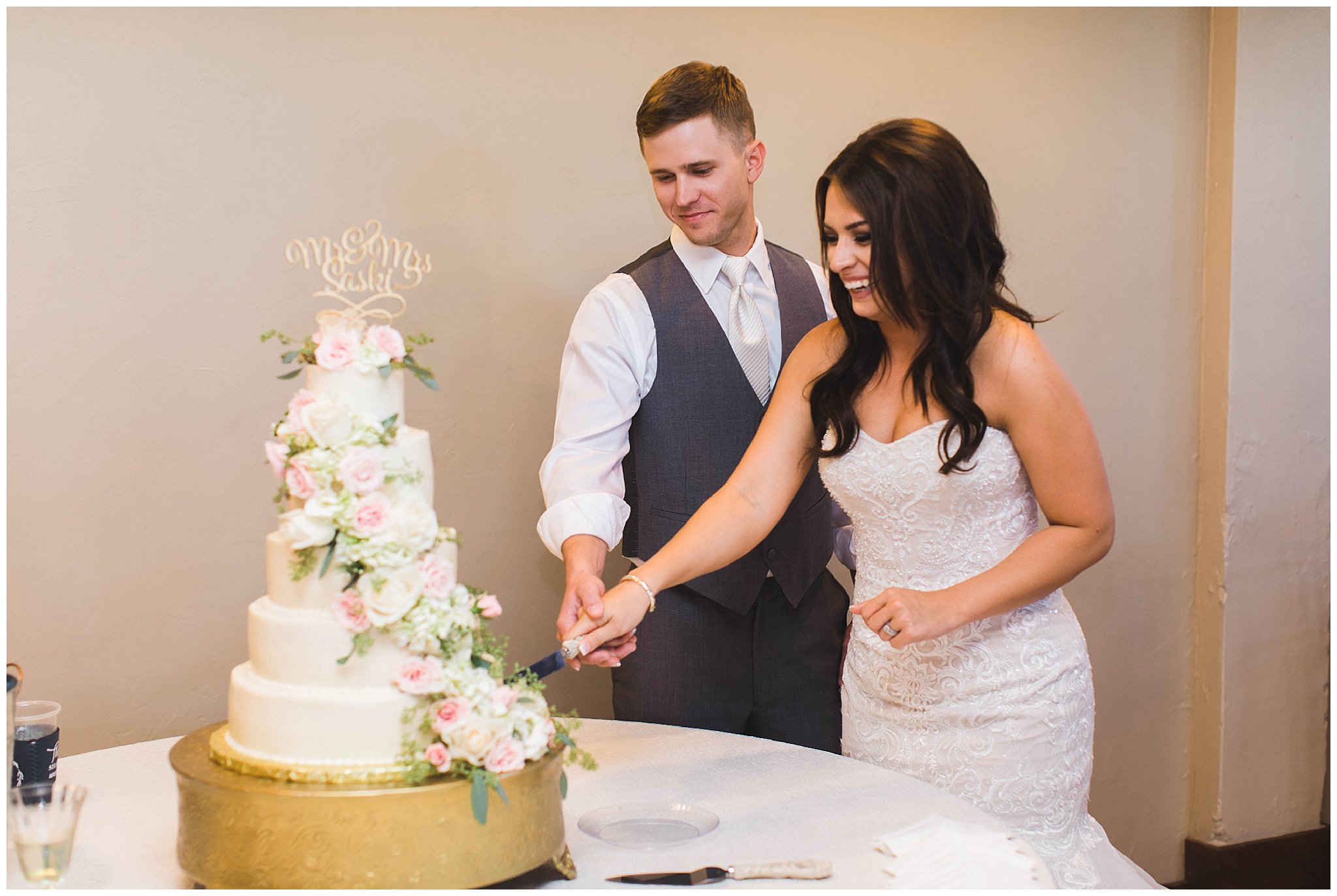 texas-wedding-photographer-the-venue-on-church-street-cureo-elegant-green-wedding_0030