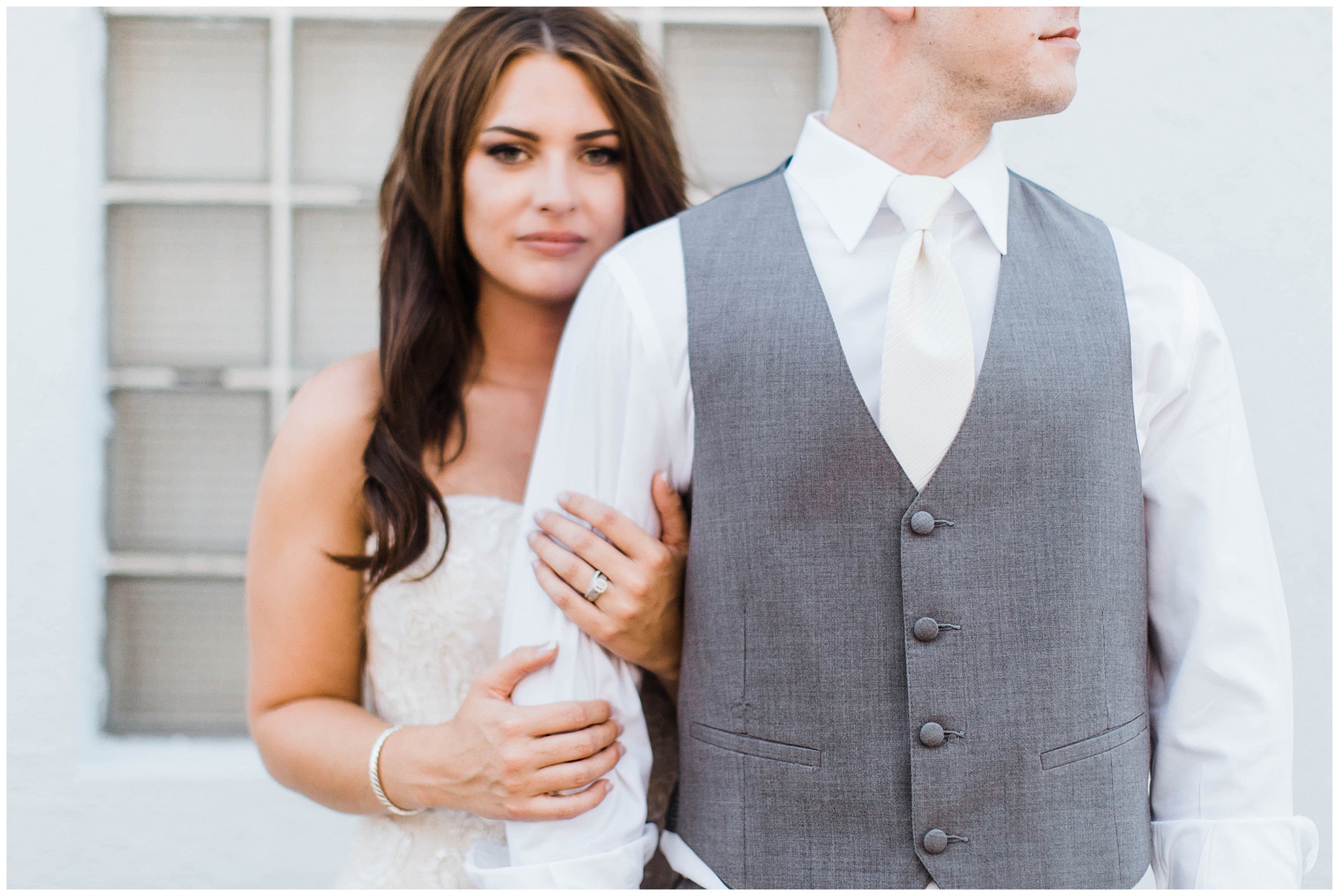 texas-wedding-photographer-the-venue-on-church-street-cureo-elegant-green-wedding_0056