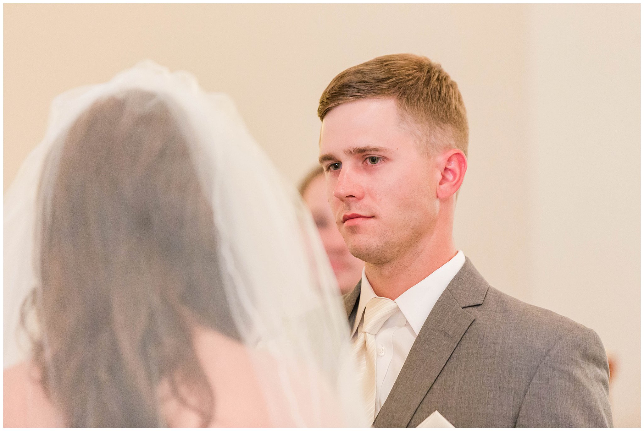 texas-wedding-photographer-the-venue-on-church-street-cureo-elegant-green-wedding_0062