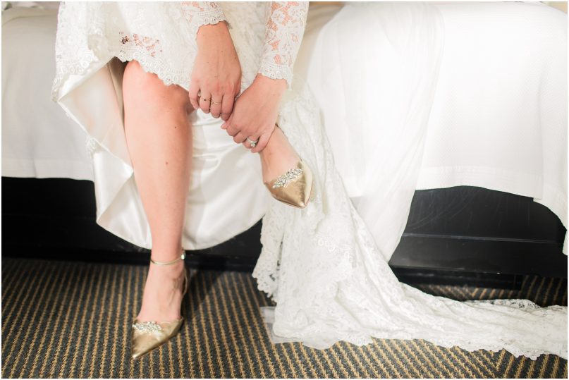 texas-capitol-hotel-emma-intimate-fall-modern-wedding""