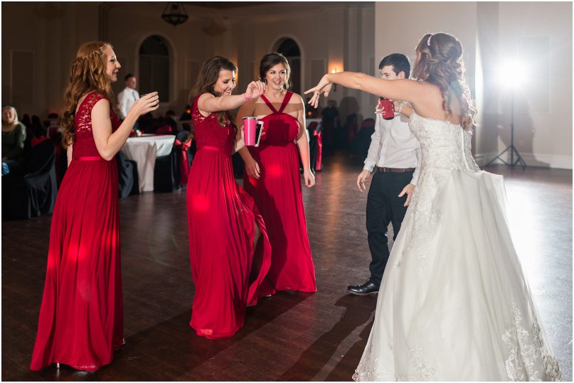 spring-creek-victoria-texas-classic-wedding""