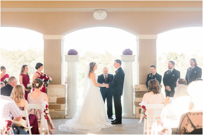 spring-creek-victoria-texas-classic-wedding""